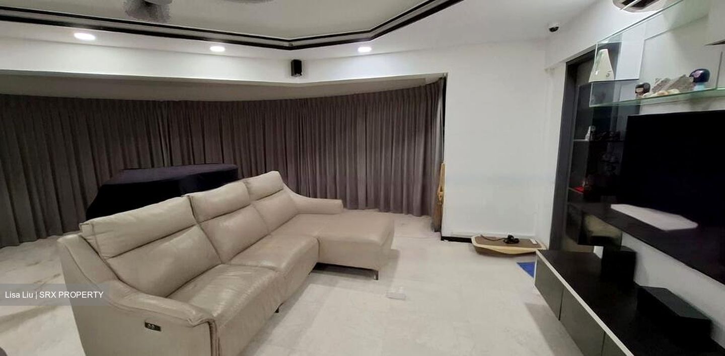Blk 533 Hougang Avenue 6 (Hougang), HDB Executive #458362981